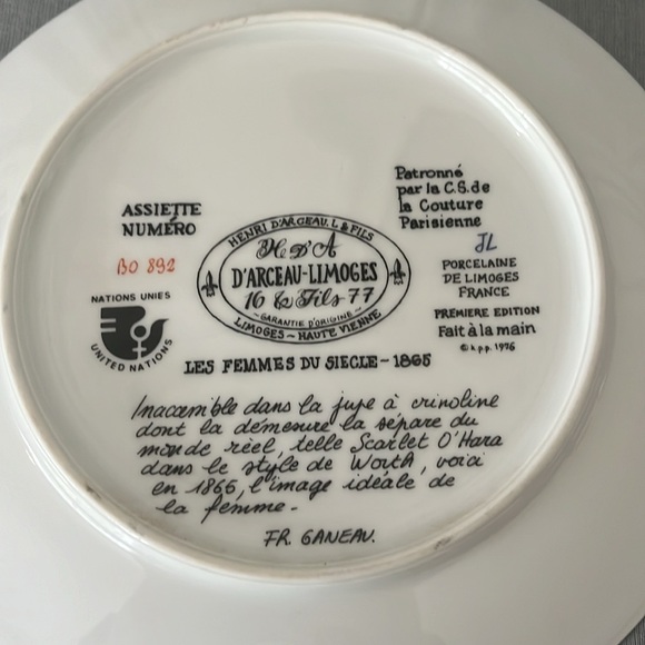 Vintage D’arcrau Limoges “Scarlet En Crinoline” Collector Plate. - Picture 7 of 9